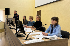 В Октябрьском районе Витебска прошло открытое заседание наблюдательной комиссии при администрации района в рамках акции "Альтернатива"