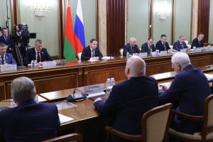 Головченко призвал принять единым пакетом интеграционные планы с РФ, в том числе в энергосфере