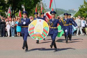 Руководство Витебска поздравляет жителей города с Днем Государственного флага, Государственного герба и Государственного гимна Республики Беларусь