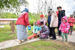 Веселые «Посиделки на селе» провели воспитанники Детской школы искусств № 4 города Витебска