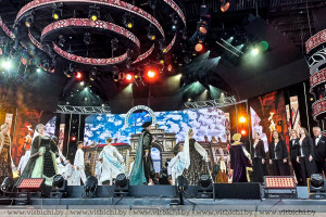 На сцене Летнего амфитеатра в Витебске прошел гала-концерт мастеров искусств Беларуси