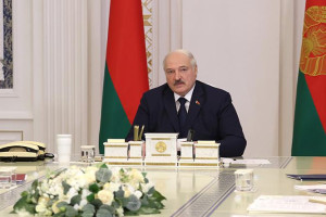 Динамика в АПК, фишки Форума регионов и отечественная вакцина. Лукашенко собрал совещание по развитию Витебской области