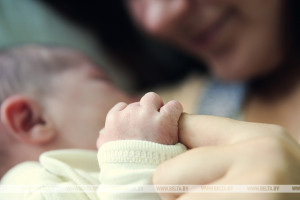 Роман Головченко: рассматривается возможность выплаты семейного капитала при рождении второго ребенка
