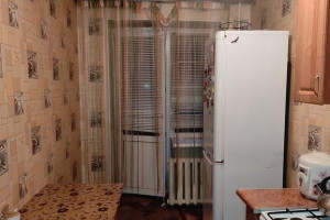 В Новополоцке вор забрался в квартиру через окно и украл колбасу, сыр и плов