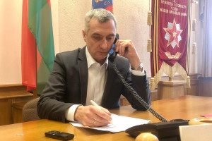 За время трехчасовой «прямой линии» председатель Витебского горисполкома Николай Орлов принял 27 телефонных звонков
