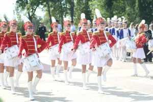 700 барабанщиц и мажореток пройдут марш-парадом по улице Ленина и мосту 1000-летия Витебска