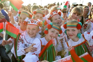 Акции, концерт-лекция и праздники микрорайонов: как Витебск отпразднует День народного единства