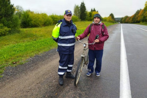 Сотрудники ГАИ активно проводят акцию «Засветись» велосипед!» по всей Витебской области