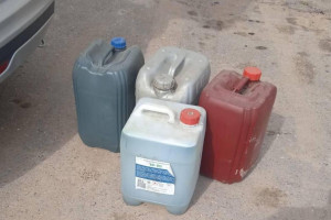 Житель Шарковщинского района хранил около 140 литров окрашенной солярки