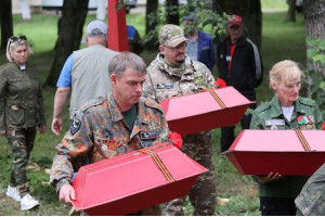 Останки 127 бойцов Красной армии перезахоронили в Витебском районе
