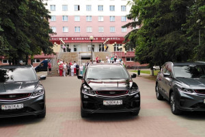 Автопарк областного центра экстренной медпомощи пополнился тремя новыми автомобилями