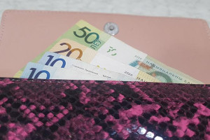 Министр финансов: в 2024 году в Беларуси вырастет фонд оплаты труда