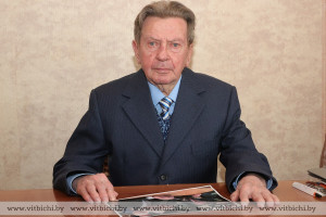 90 лет исполняется известному в советские годы комсомольскому вожаку, партийному деятелю, работнику исполнительных органов власти Василий Апенко