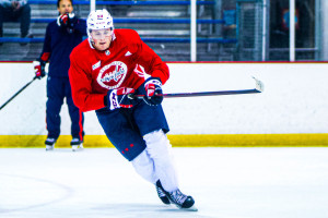 Воспитанник витебского хоккея Алексей Протас вновь отличился в НХЛ