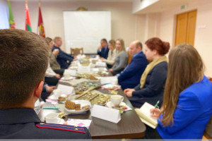 Неформальную встречу с молодыми специалистами провел начальник управления госкомитета судебных экспертиз по Витебской области