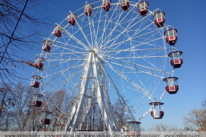 Новое колесо обозрения появилось в Витебске. Когда и где его запустят, узнали vitbichi.by