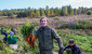 Учащиеся витебских колледжей помогают на уборке овощей на полях УП "Рудаково"