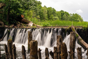 Водопад, фамильный склеп и другие достопримечательности Поставского района частенько привлекают туристов