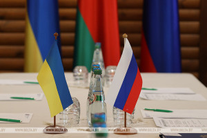 Подоляк заявил, что переговоры между РФ и Украиной могут состояться 5 или 6 марта
