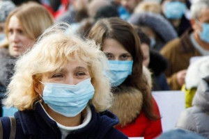 С 9 октября в Беларуси вводят обязательный масочный режим