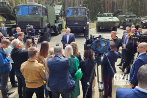 Лукашенко: никакого колебания по применению ядерного оружия не будет в случае агрессии против нас