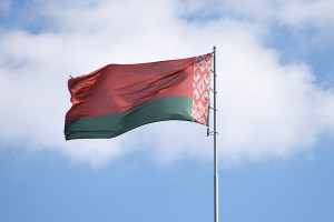 Витебчанин получил уголовную статью за надругательство над государственным флагом
