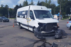 В Орше столкнулись маршрутка и легковой автомобиль