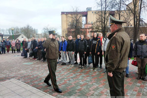 В военном комиссариате города Витебска, Витебского и Лиозненского районов состоялась отправка 40 призывников