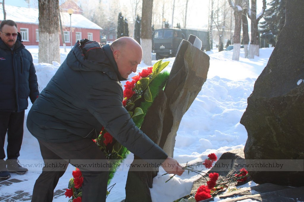 форум «Живая память поколений» прошел в Витебске возложение цветов