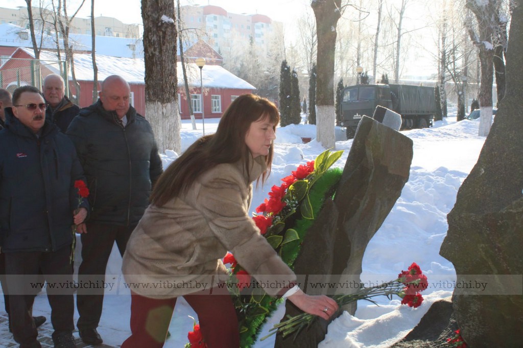 форум «Живая память поколений» прошел в Витебске возложение цветов