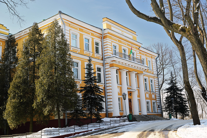 Губернаторский дворец в Витебске Губернаторский дворец в Витебске