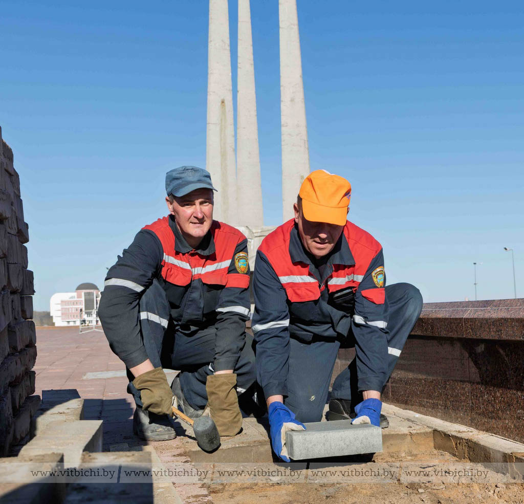 Ремонт плитки на площади Победы в Витебске