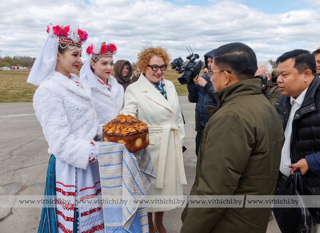 делегация Мьянмы 