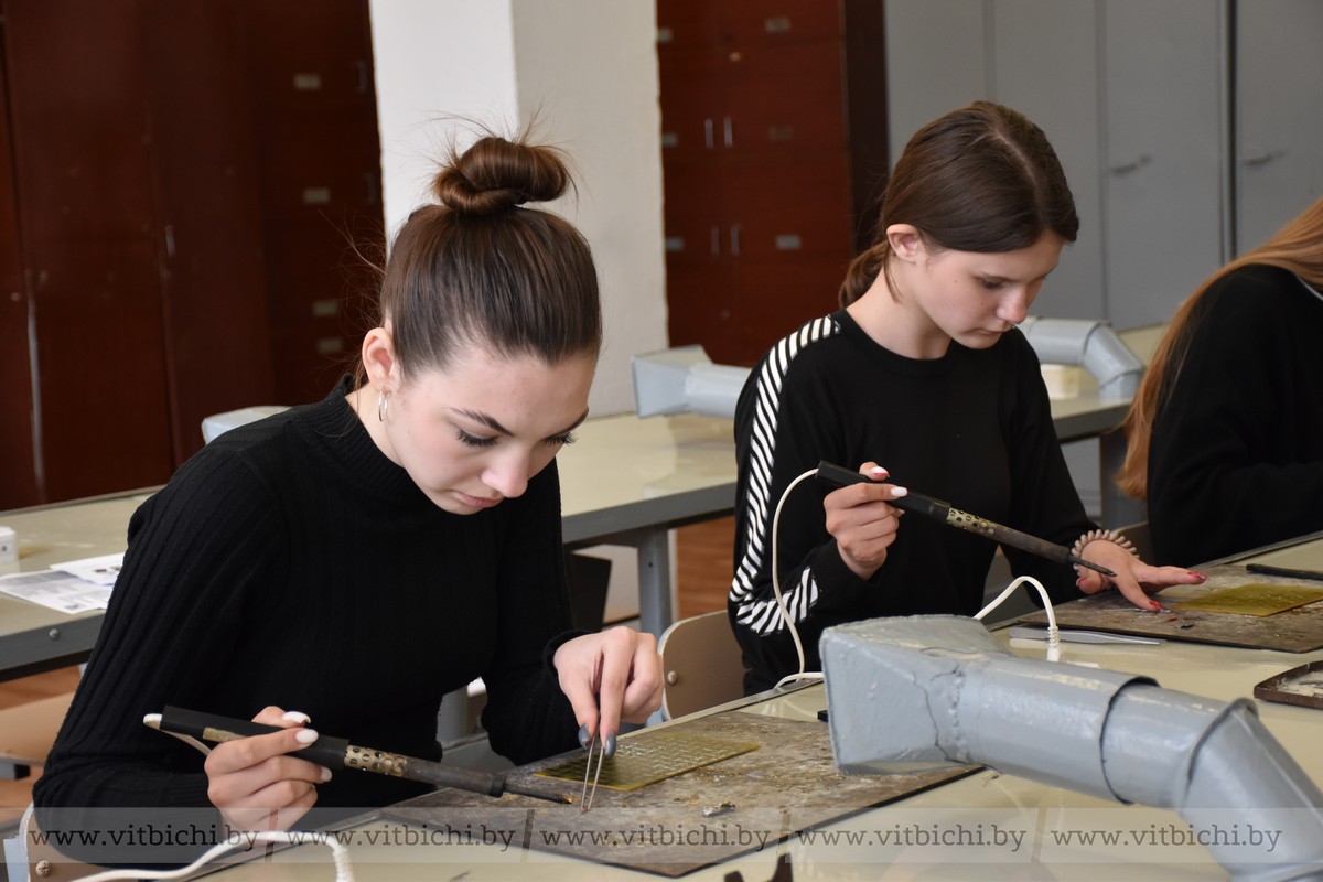 Ученики техникума. Витебская 14. Ученики техникума. Витебский государственный индустриально-педагогический колледж. Витебский колледж электротехники.