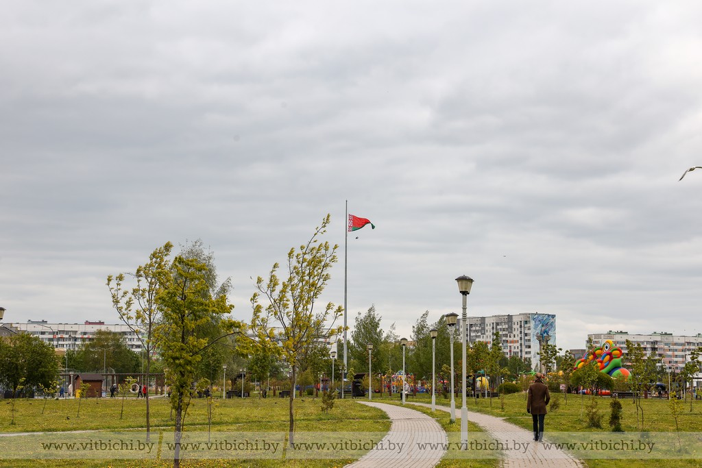 Пплощадь Флага и Герба в Витебске Пплощадь Флага и Герба в Витебске