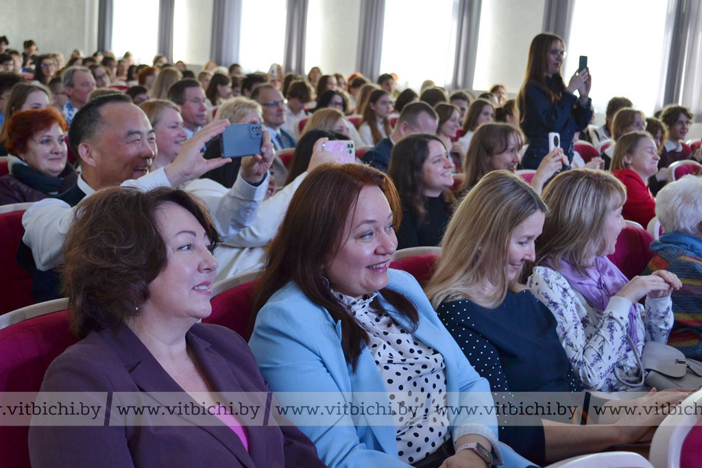 В Витебске наградили победителей республиканской олимпиады по иностранным языкам