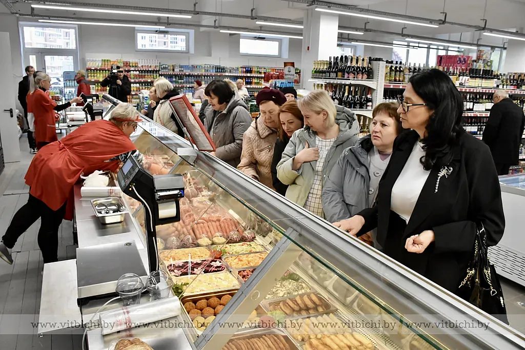 Покупатели магазина "Веста" в Витебске