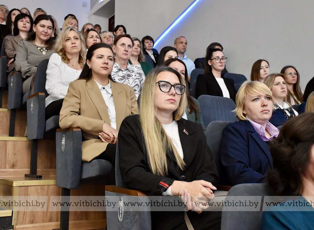 Более 80 налоговиков Витебщины отмечены наградами в канун профессионального праздника