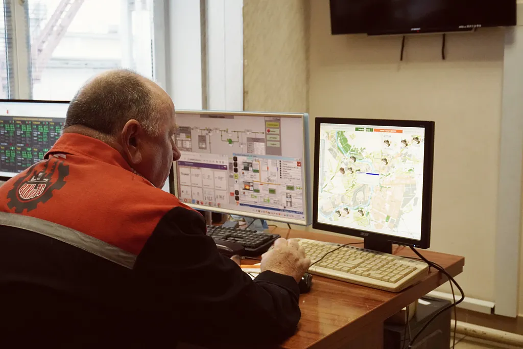 Молодые витебчане побывали на участке по заготовке дров, котельной «5-й полк», аварийно-диспетчерской службе.