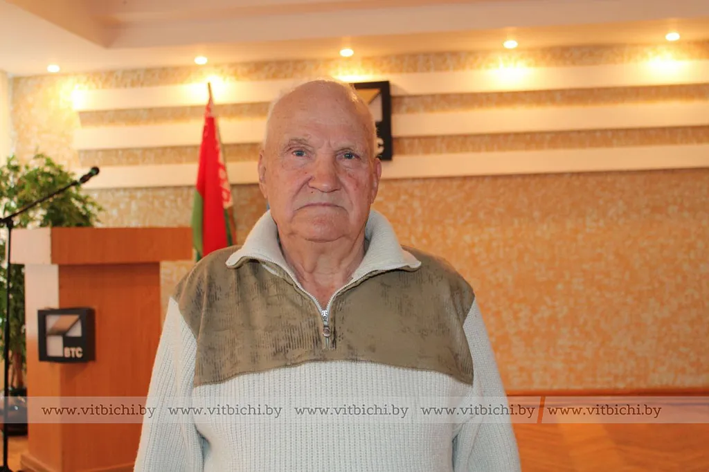 Николай Коляда, газоэлектросварщик Витебскторгстроя