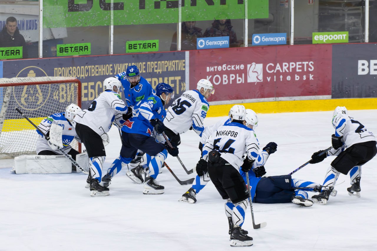 Хоккейные клубы «Витебск» и «Химик» из Новополоцка провели две встречи в рамках «северного дерби»