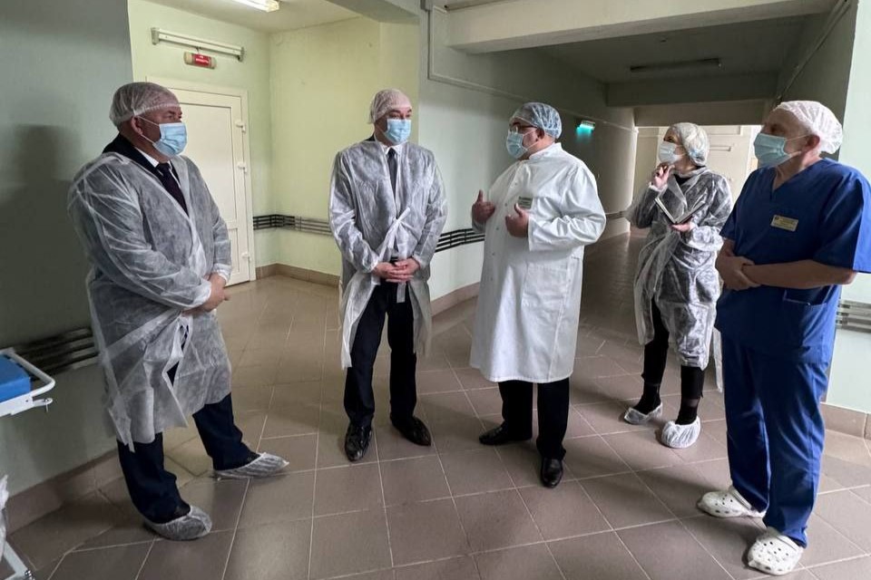 Министр здравоохранения Александр Ходжаев посетил учреждения здравоохранения Витебской области