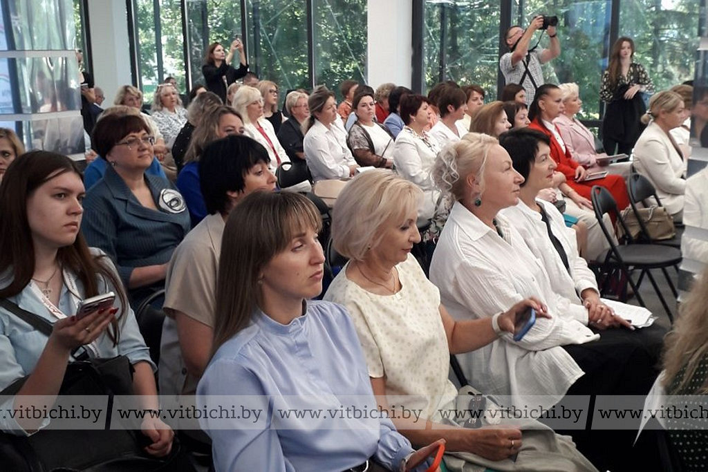 В Витебске обсуждают стратегии устойчивого развития и взаимодействие бизнеса и государства