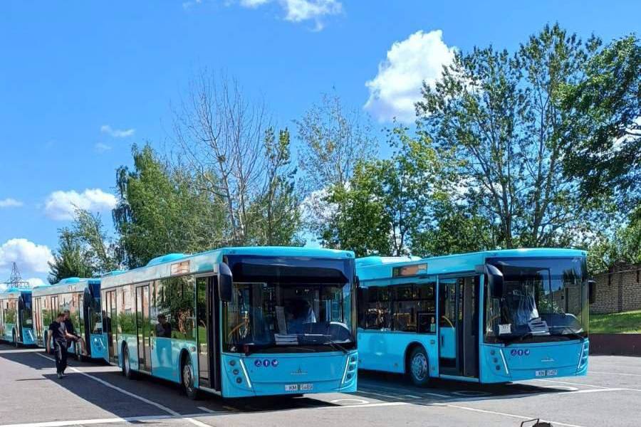 Четыре новых автобуса большой вместимости пополнили автопарк Витебска