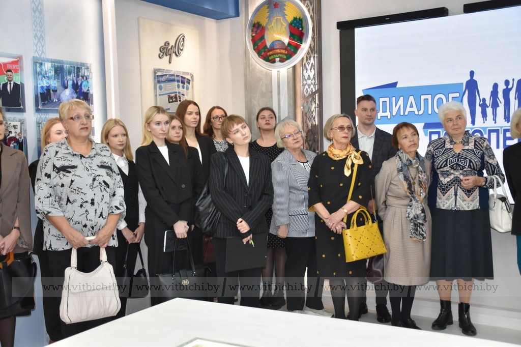 «Диалог поколений»: в СШ № 40 встреча педагогов