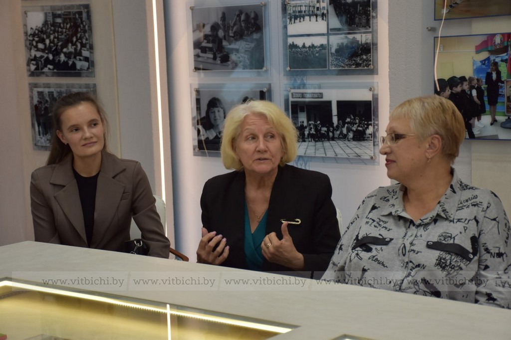 «Диалог поколений»: в СШ № 40 встреча педагогов