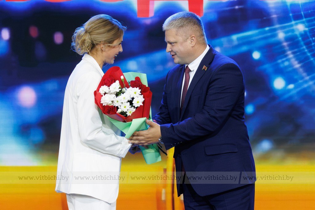 героев