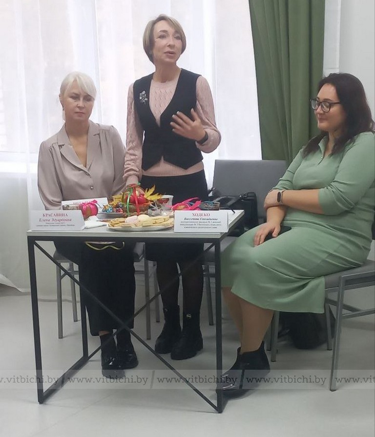 Портрет идеальной семьи составили в ТЦСОН Октябрьского района гости