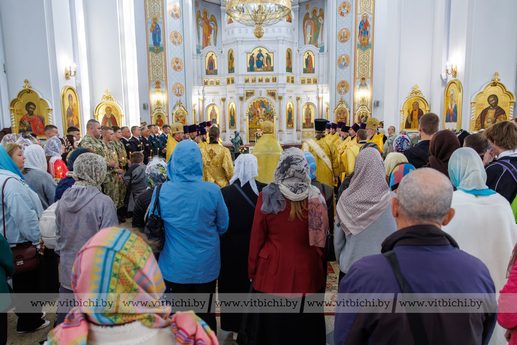 В Свято-Успенском кафедральном соборе Витебска состоялся Общегородской молебен «За единую Беларусь!»