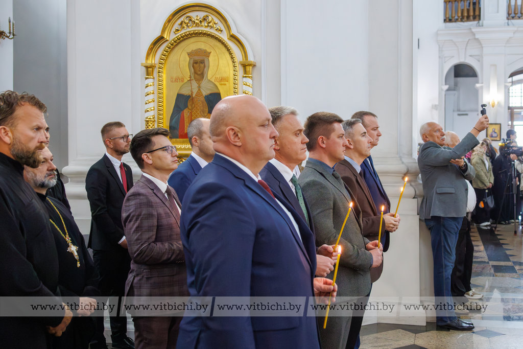 В Свято-Успенском кафедральном соборе Витебска состоялся Общегородской молебен «За единую Беларусь!»